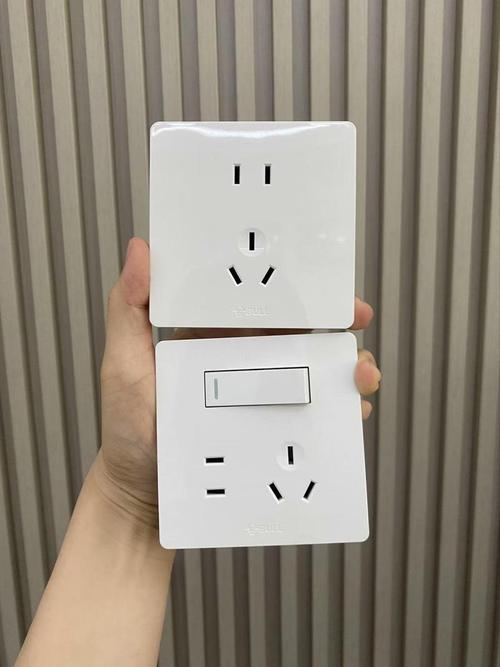 德力西和公牛哪个好？家用插座品牌深度对比评测