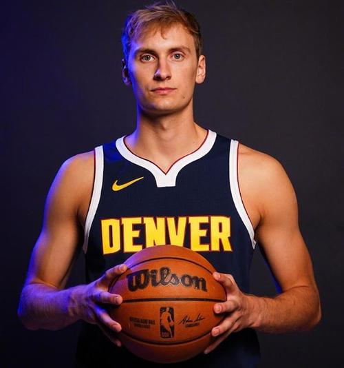 季前赛真的有用吗?考察球员,磨合阵容,不容错过!