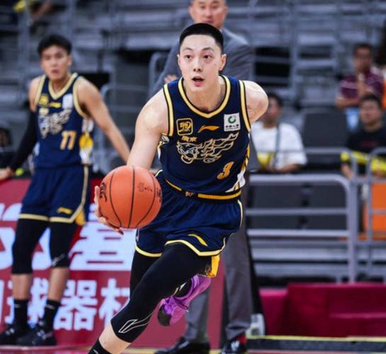 中国男篮18号是谁?不同比赛18号球员大揭秘