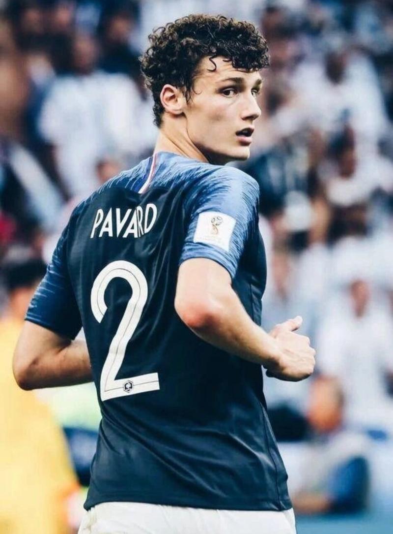 帕瓦尔是纯法国人吗？深度解析其家族背景和国籍