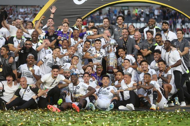 解放者杯是什么比赛?南美顶级足球俱乐部的巅峰对决!