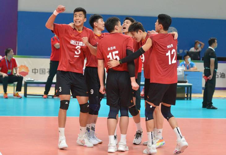 男排球员的身高和弹跳力谁最强？“大鸟”称号的由来！