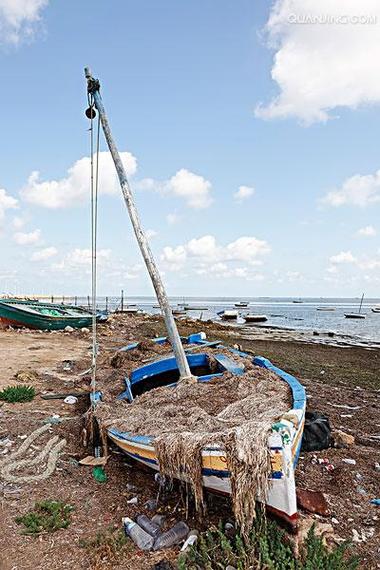 突尼斯真的危险吗？揭秘真实的突尼斯社会现状