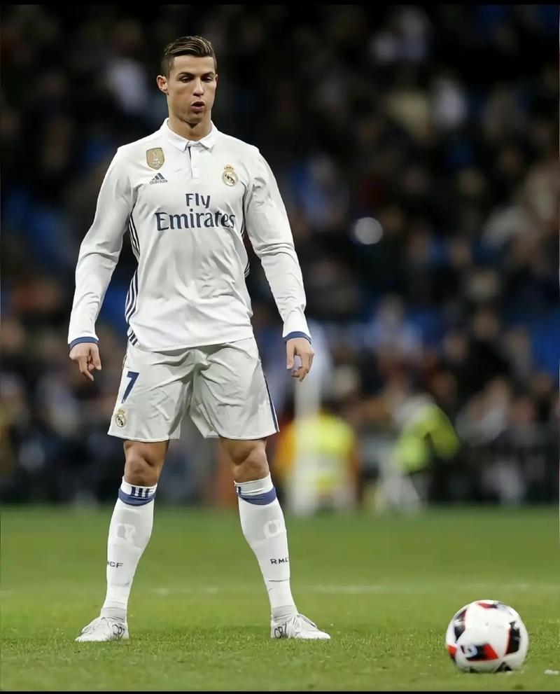 足球巨星C罗的健康饮食：不吃牛肉的背后原因是什么？