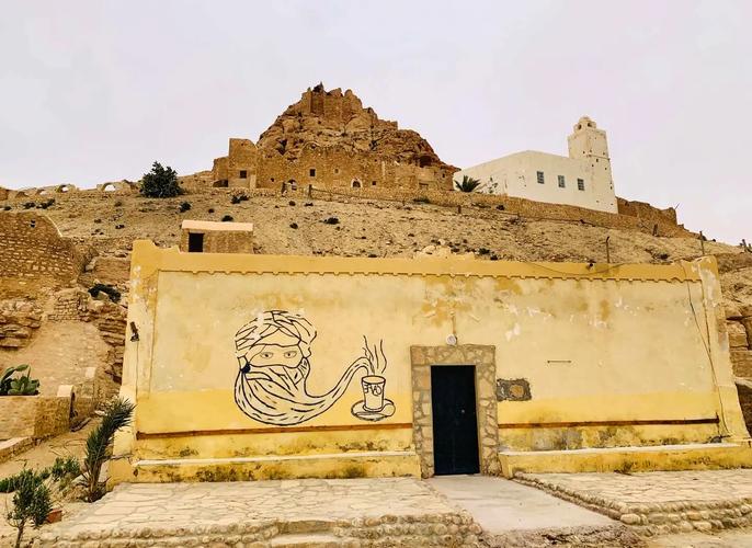 突尼斯真的危险吗？揭秘真实的突尼斯社会现状