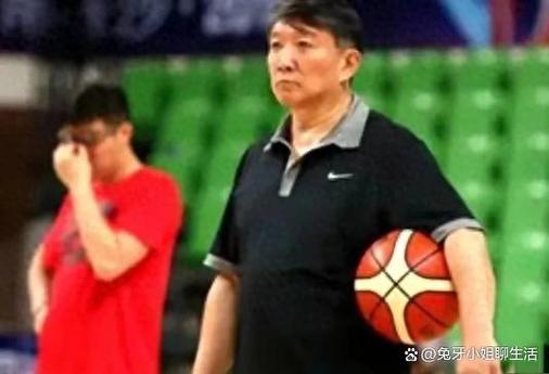 中国女篮主教练是谁?带你认识这位执教名帅!