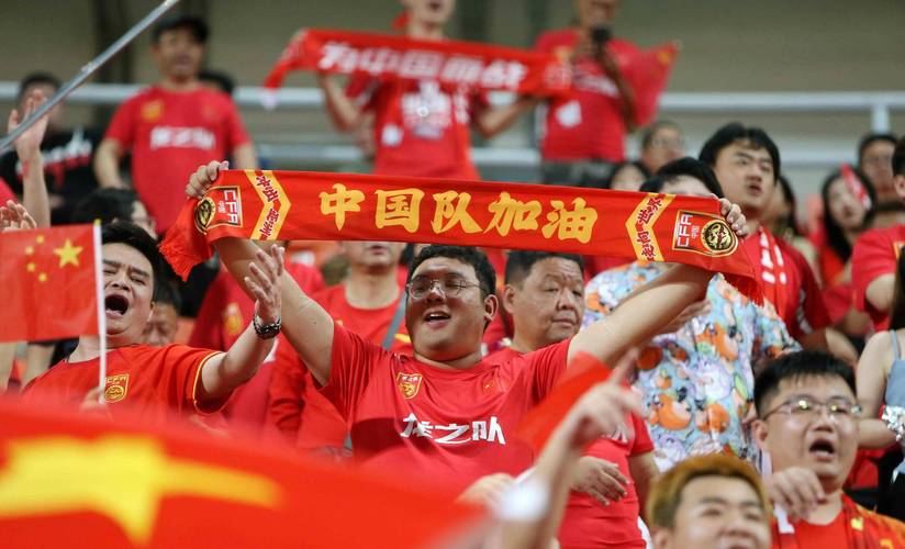 你知道国足最辉煌的年份吗？揭秘中国足球的巅峰时期