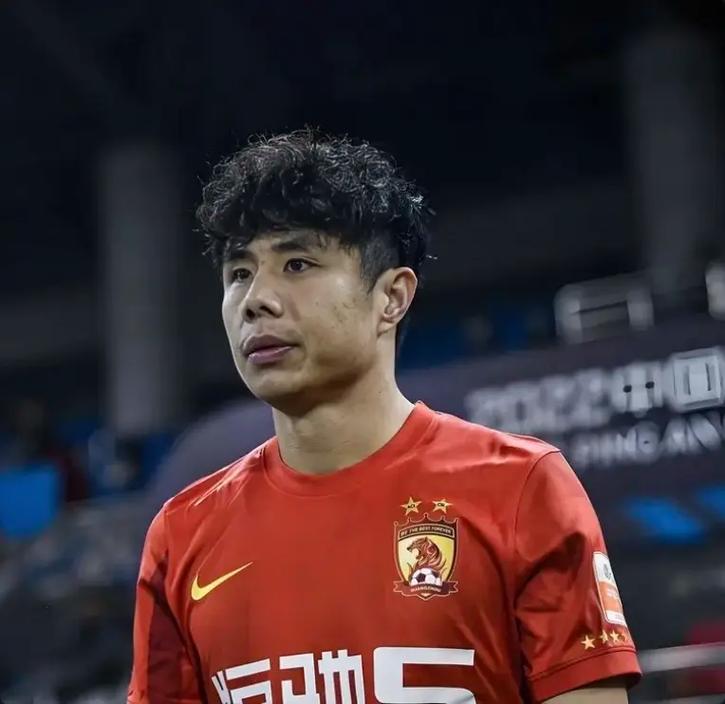 蒿俊闵为什么被叫三哥？揭秘这个亲切的称呼