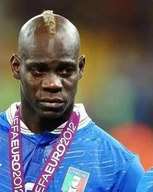 巴洛特利转会年薪是多少?带你了解他的收入情况