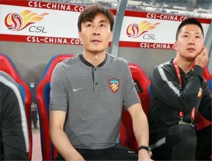 李玮峰和范志毅谁是你的梦之队中卫？实力深度分析！