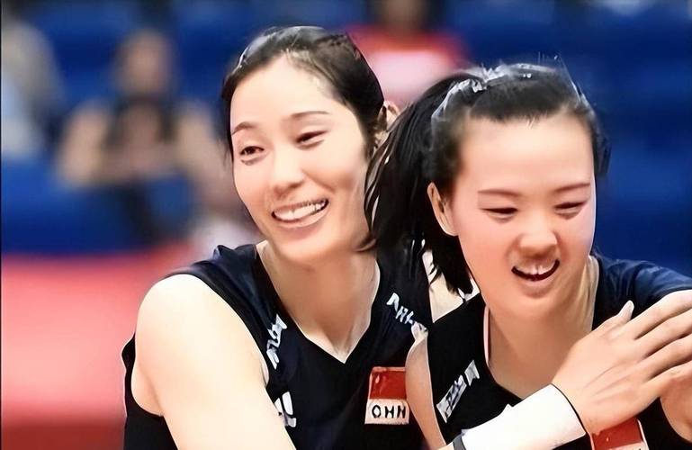 张常宁和朱婷为何不互动？球迷热议不断