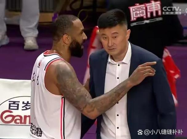 广州男篮雪藏林书豪？背后真相引发球迷热议不断