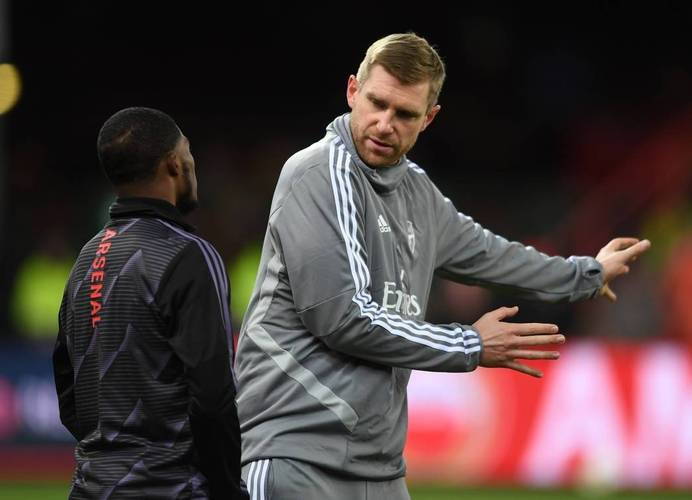 速度慢的默特萨克,是如何在绿茵场上立足的?