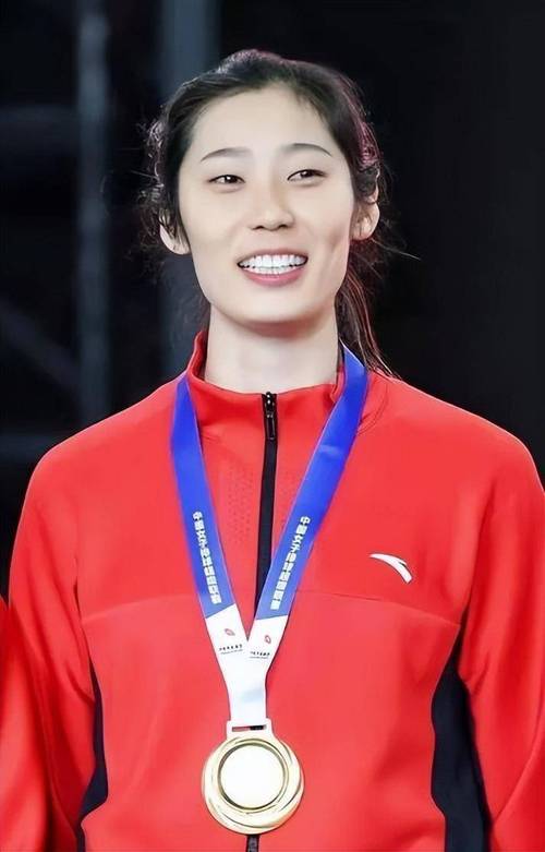 女排联赛朱婷去哪了？回归国家队！澳门站比赛名单公布