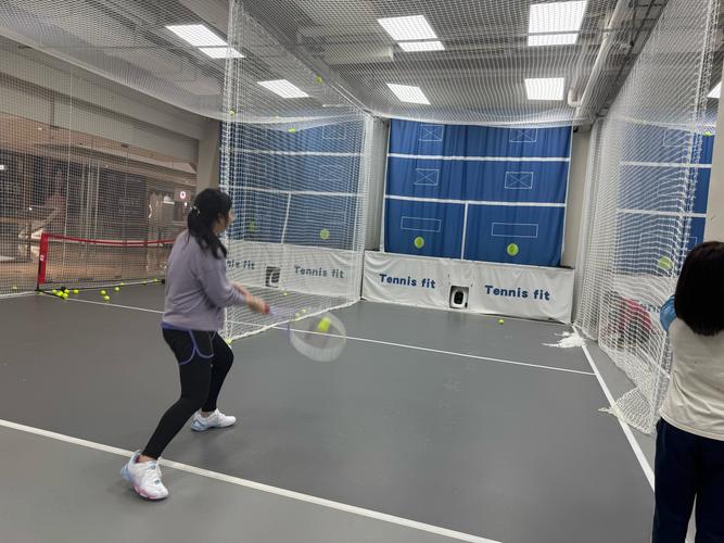 网球初学者如何训练?在家也能轻松练球技巧