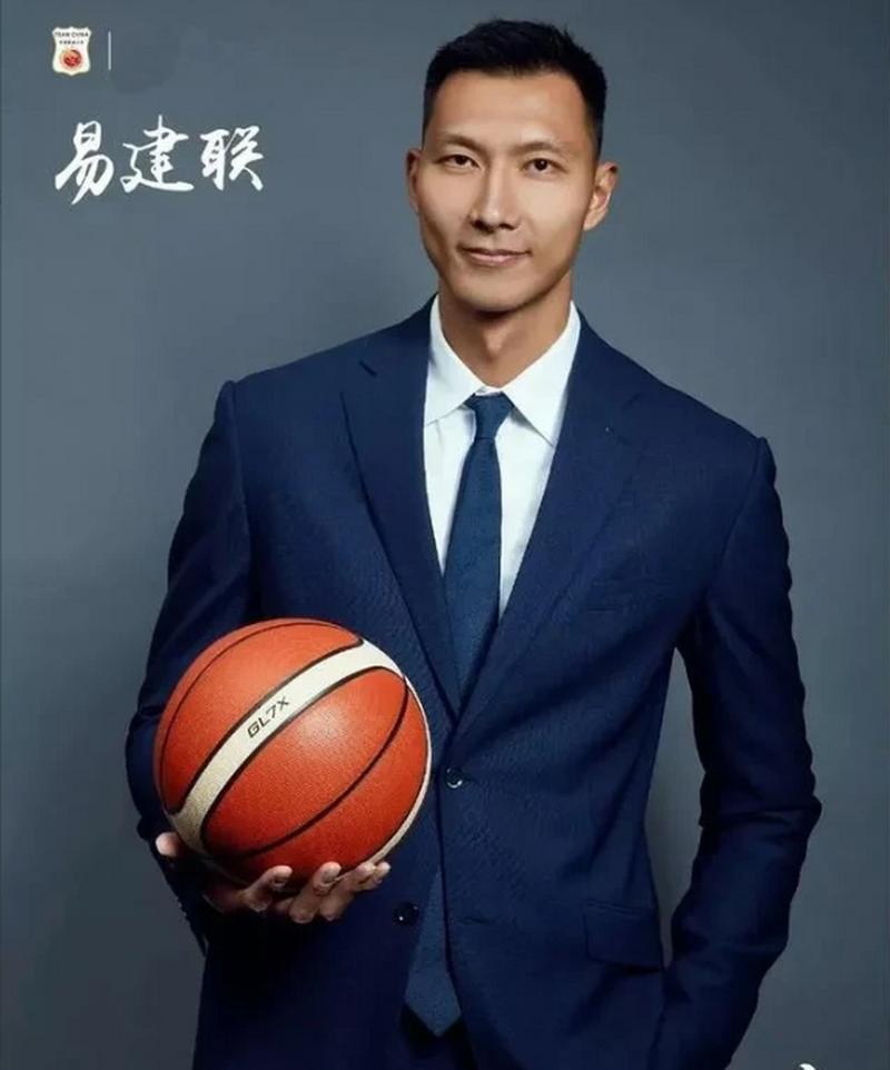 细数易建联的辉煌职业生涯，他的真实年龄是多少？