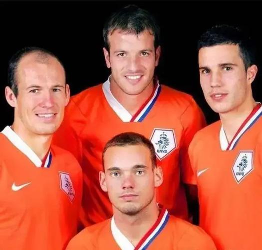 范佩西和罗本谁更厉害?巅峰时期实力大比拼!