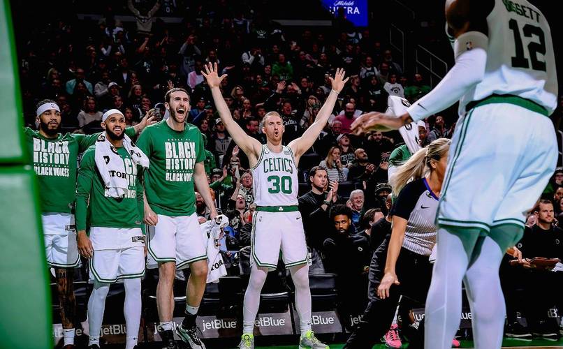 细数凯尔特人队史巨星:谁才是你心中的绿军最佳球员?