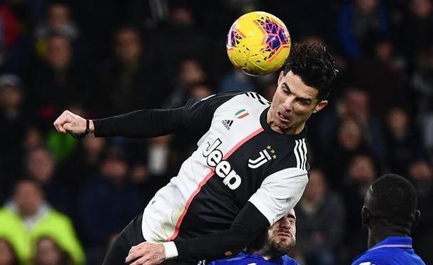 哈兰德能否超越C罗?年轻射手冲击球王宝座