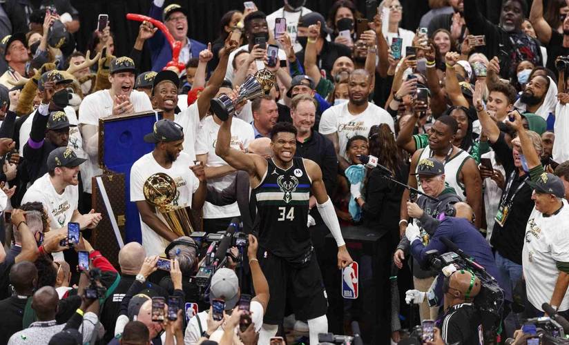 雄鹿总冠军是哪一年？带你回顾雄鹿队夺冠历史