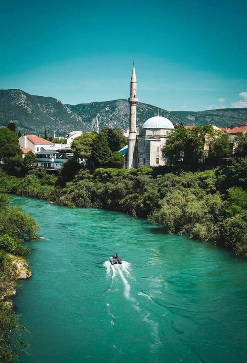 塞尔维亚为什么亲华?中塞友谊的深厚渊源及战略意义