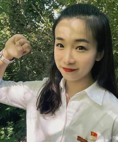 深扒杨鸣前妻唐佳良，离婚后生活如何？她的选择令人敬佩