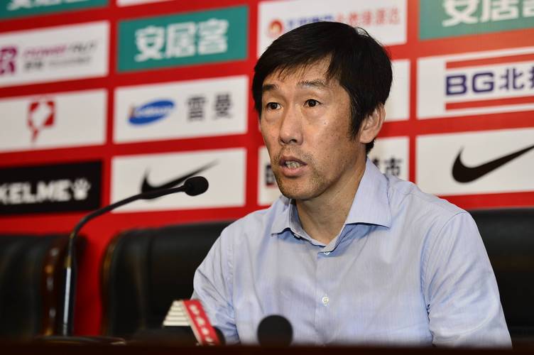 卡马乔为什么被炒？国足主帅下课内幕揭秘