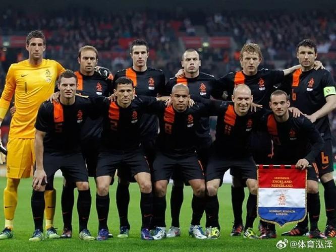 范佩西和罗本谁更厉害?巅峰时期实力大比拼!