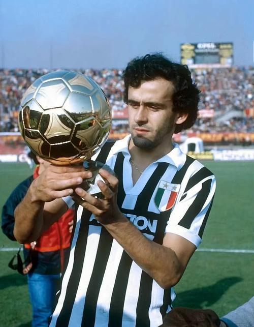 尤文图斯为何忍痛割爱？坎塞洛转会内幕大揭秘