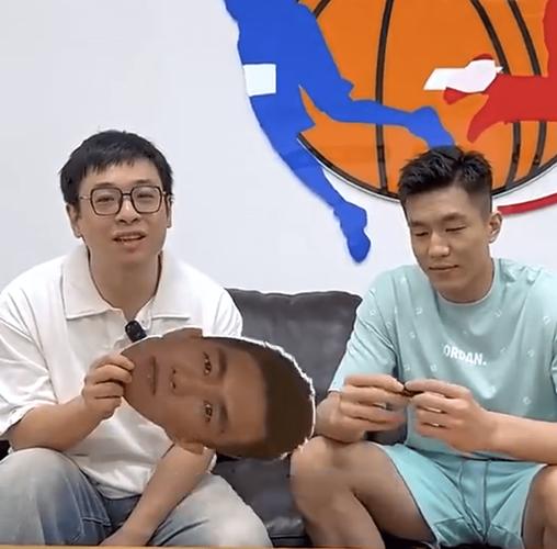 王仕鹏郭艾伦公开互怼！这背后究竟隐藏着什么