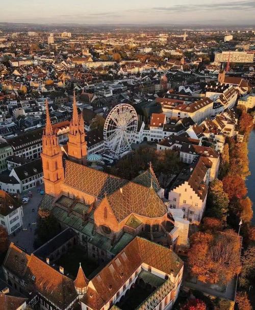 巴塞尔是哪个国家的?深度了解瑞士巴塞尔:人文风情与城市发展