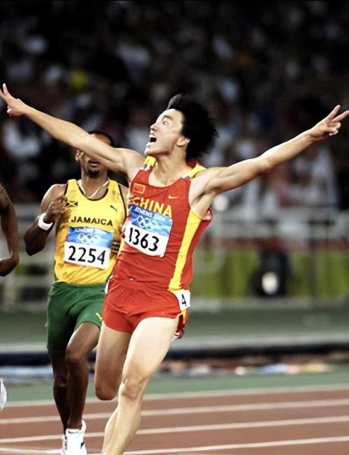 刘翔VS苏炳添：谁是中国田径的巅峰王者？