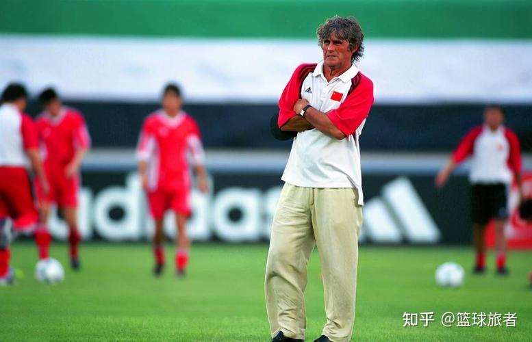 回顾02年世界杯：那些争议判罚有多黑？