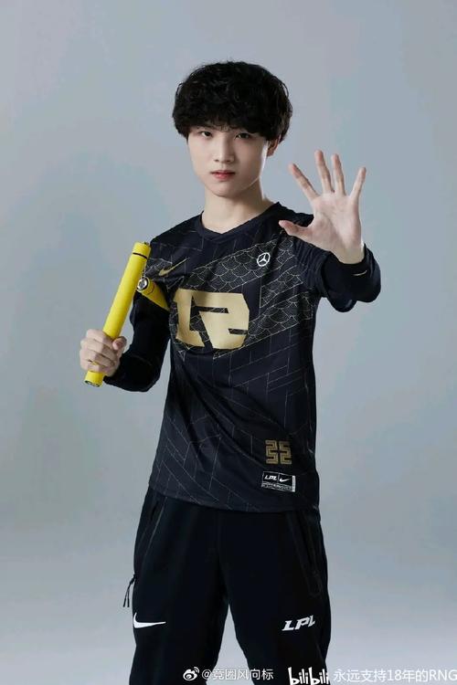 小龙堡突然退役,背后原因是什么?粉丝惋惜,真相待解