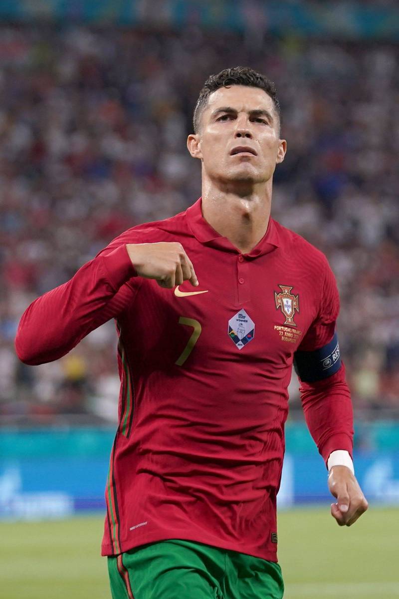 C罗替补出战原因分析：年龄和体能成关键