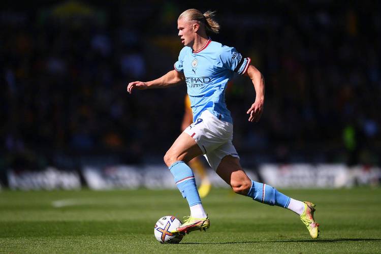 哈兰德能否超越C罗?年轻射手冲击球王宝座