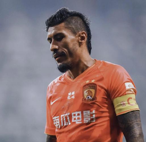 揭秘广州恒大队史上的那些著名前锋球员