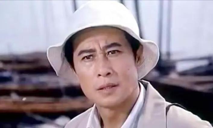 梦十队队长是谁?带你了解这位篮球巨星的传奇故事