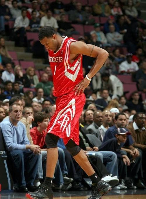 梦十队队长是谁?带你了解这位篮球巨星的传奇故事