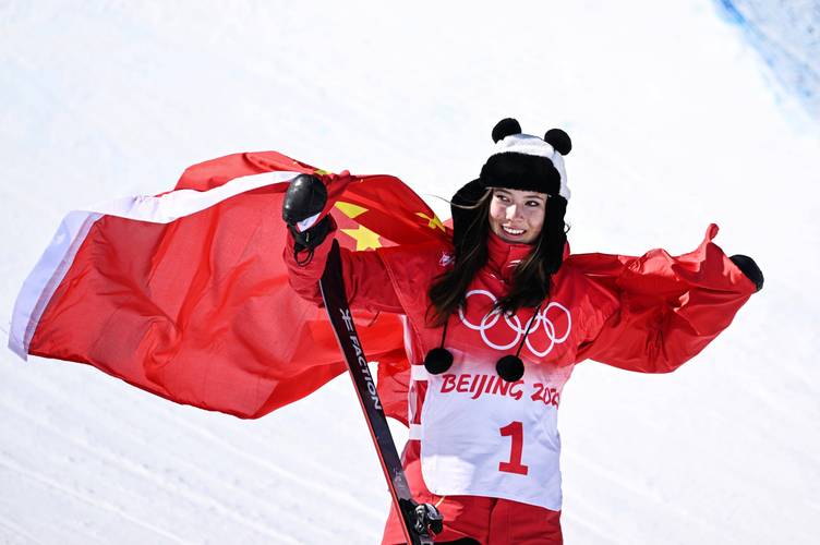 谷爱凌国籍争议：她真的是双重国籍吗？