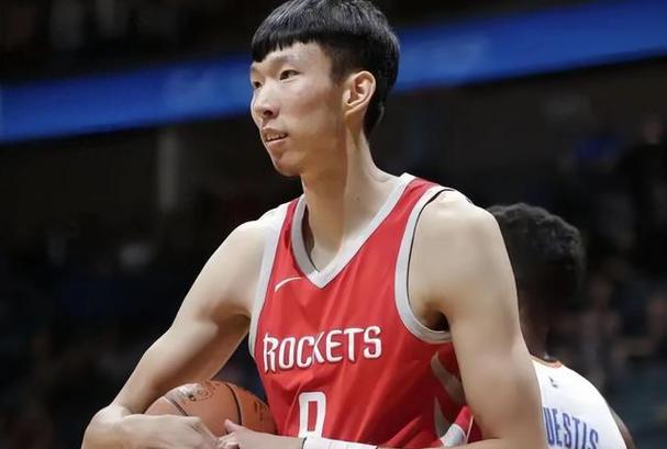 篮球巨星周琦老婆身价惊人？亿万富婆的低调生活