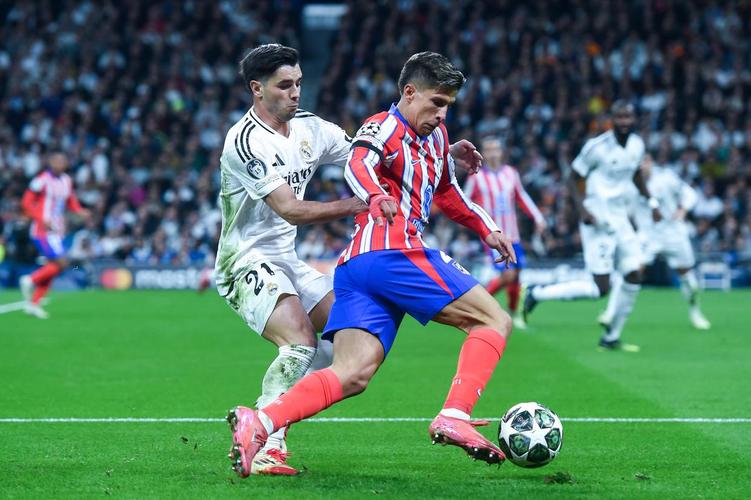 法国足球的欧冠梦：马赛的辉煌与其他球队的追逐