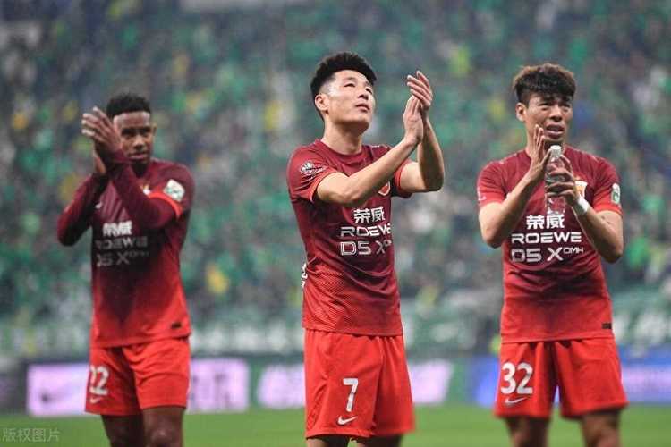 球迷心声：武磊万万不能不出场，期待他王者归来
