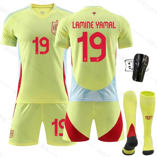 西班牙队服什么颜色？2024新款球衣颜色大揭秘！