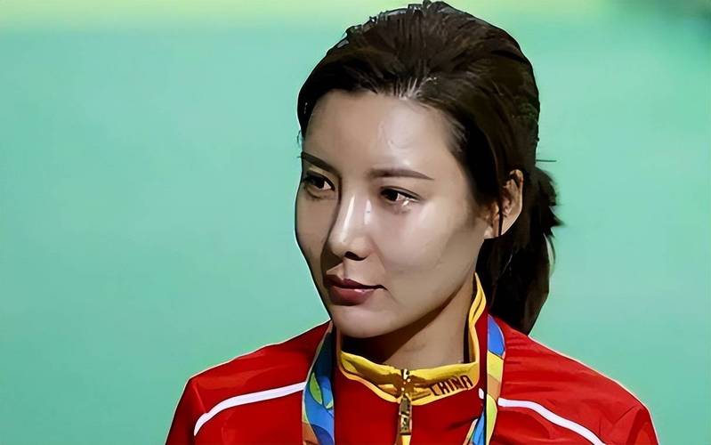 深扒杜锋第一任妻子：游泳冠军的背后故事