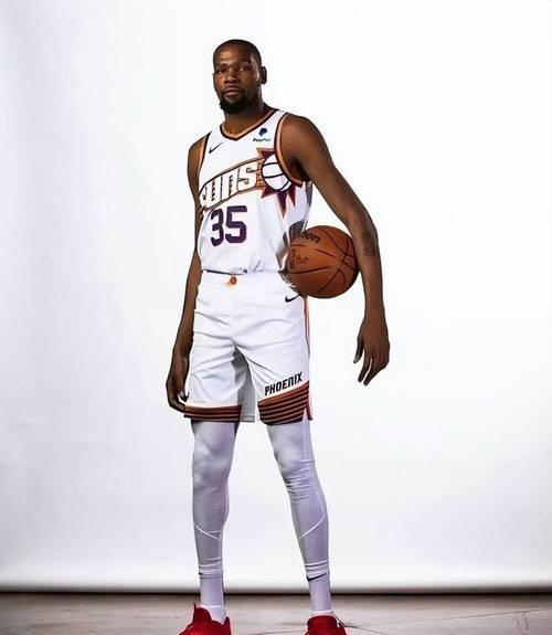 篮球巨星杜兰特真实身高几何？FIBA和NBA数据矛盾重重！