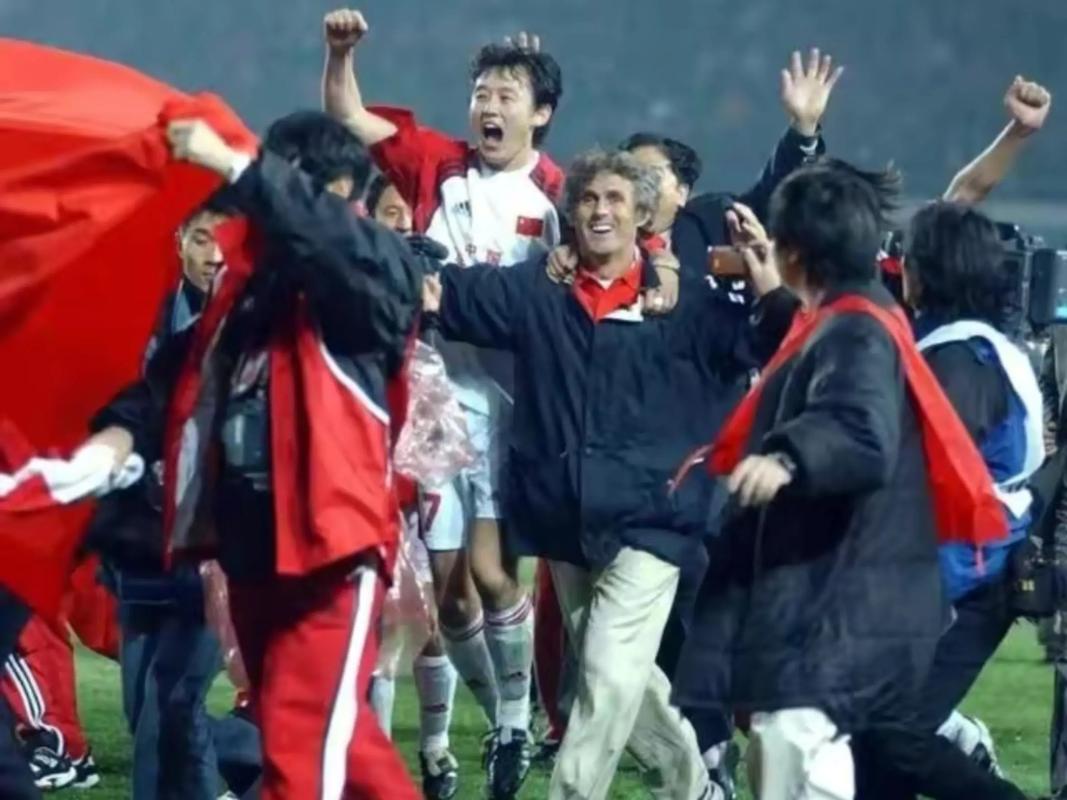 中国足球世界杯梦：哪一年实现？2002年，那段难忘的记忆！
