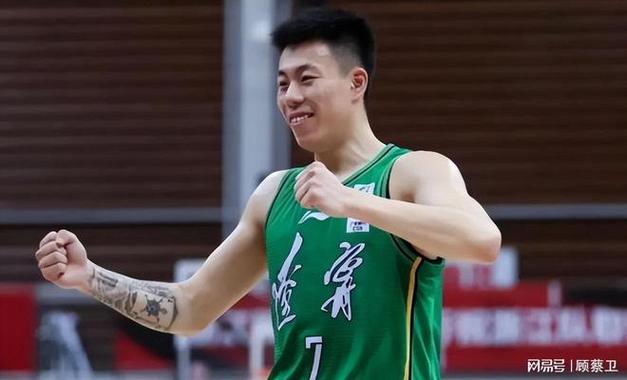 CBA新星对决：王泉泽能超越张镇麟吗？