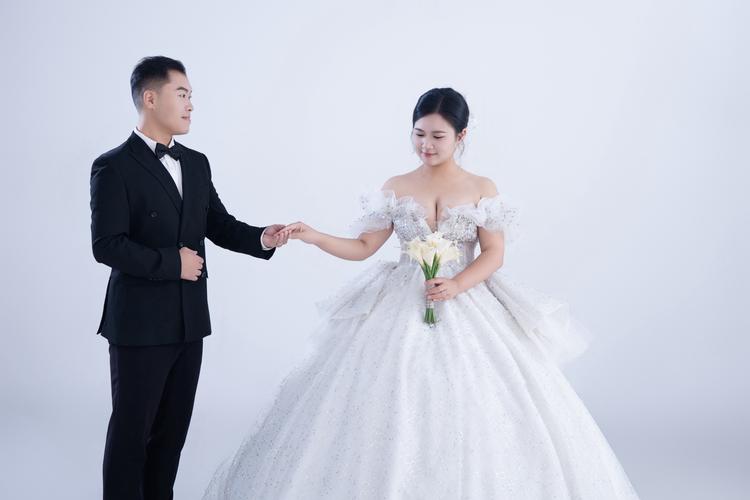 米兰婚纱摄影价格贵吗？服务质量究竟如何？