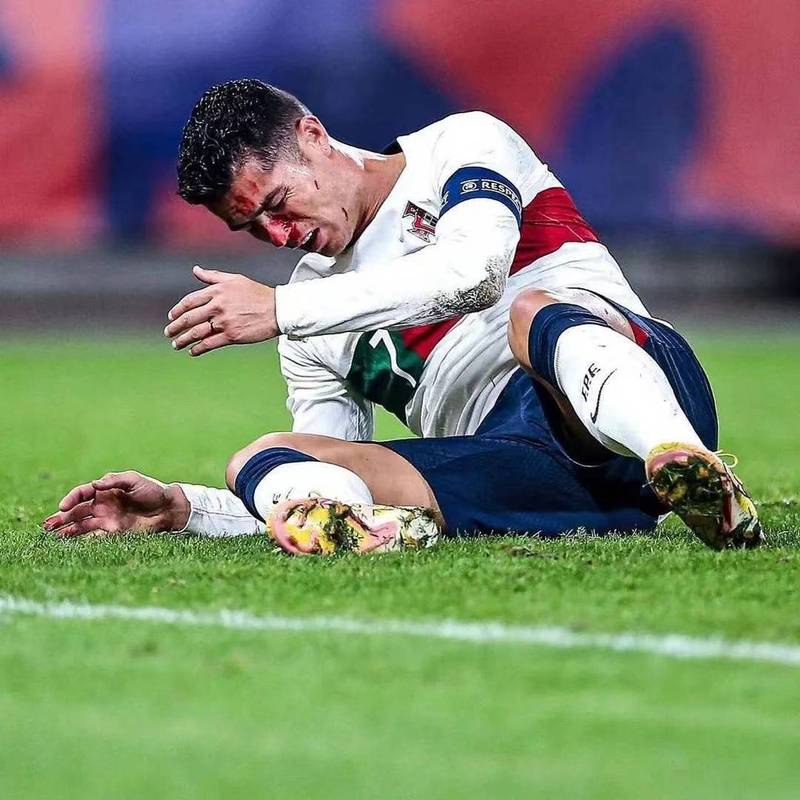 C罗不开心：队友进球，他却一脸沮丧